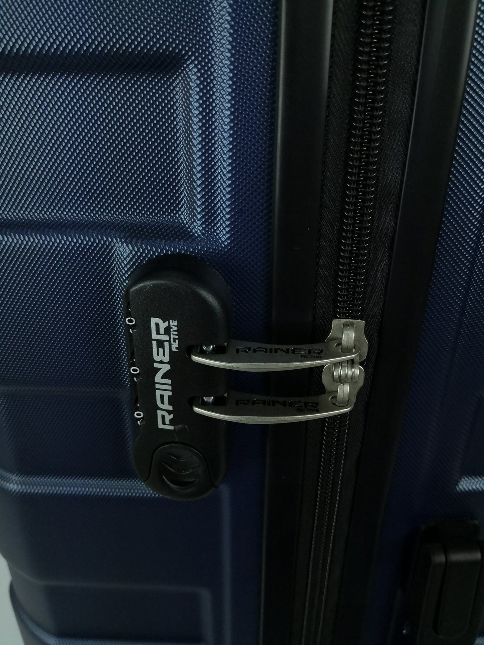 HY19037-BU-Lock-E.jpg
